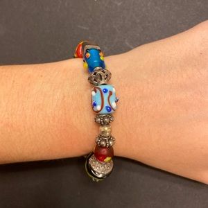 Unique beaded silver clasp bracelet